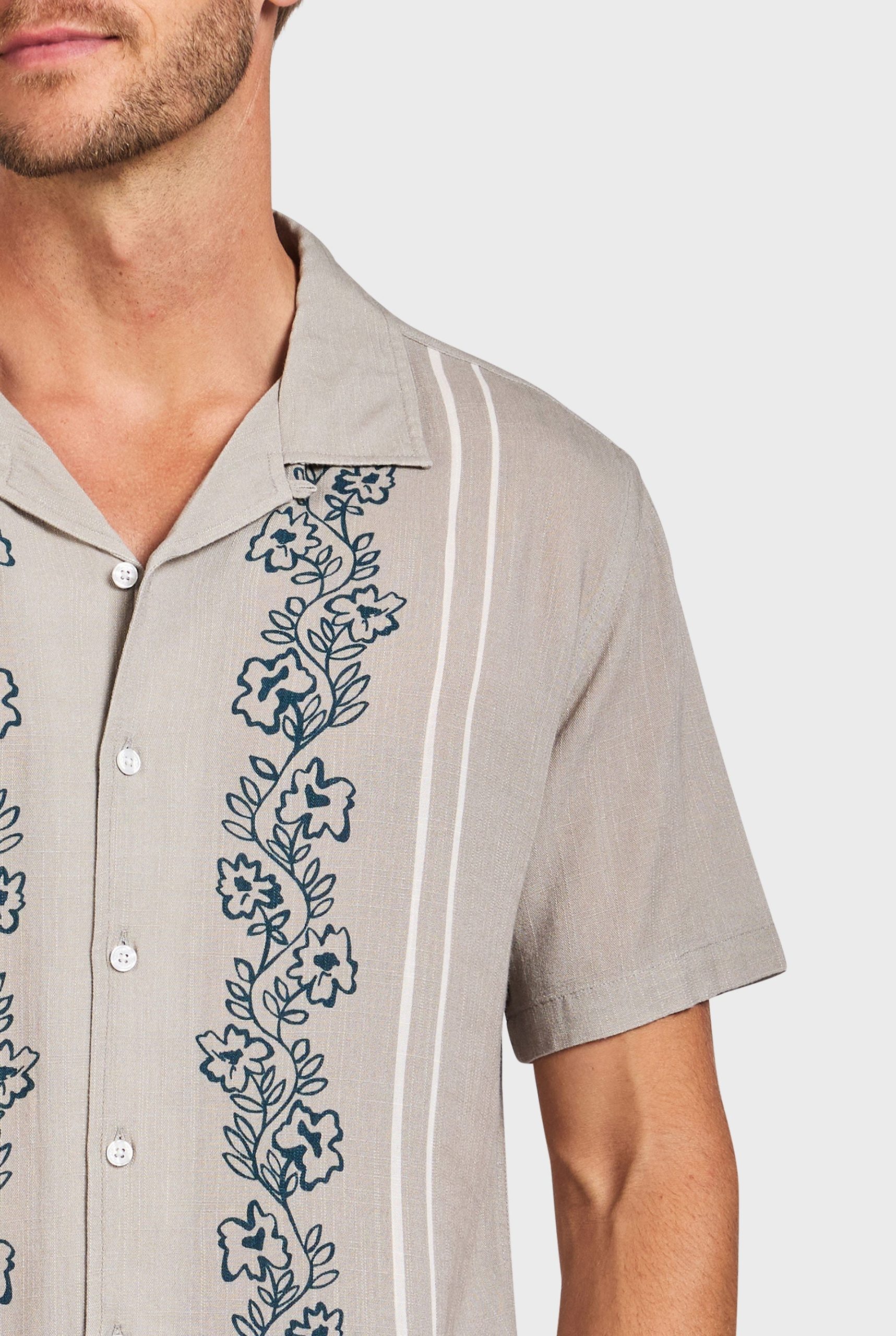 Reynolds Short Sleeve Shirt - Image 4